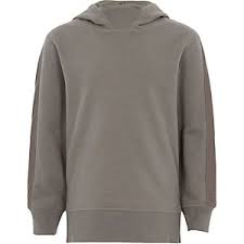 Global Hoodies & Sweatshirts Market